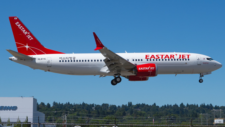 Самолёт Eastar Jet Boeing 737 MAX 8